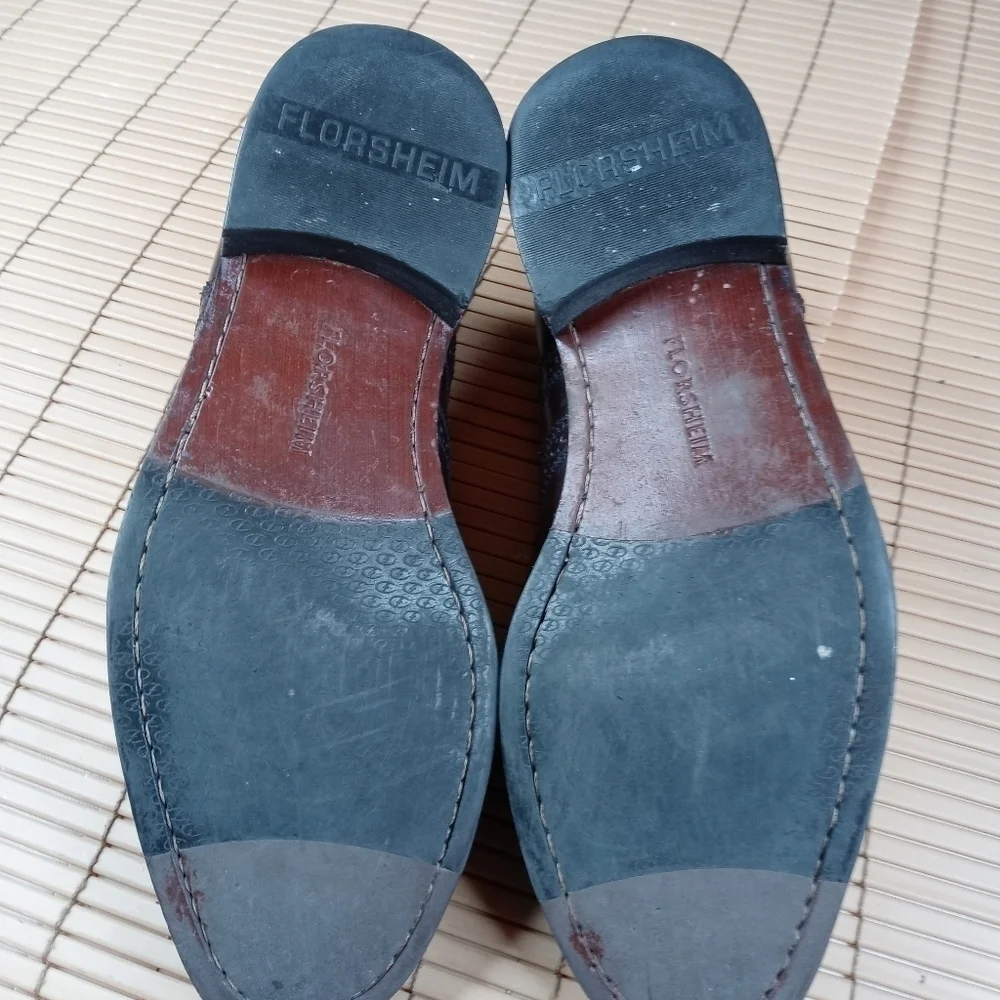 FLORSHEIM Burgundy Leather Wingtip Oxfords Dress Shoes 17066 Men’s Sizes Us 9.5D